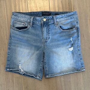 Lucky Brand Light Blue Distressed Denim Rollup Jean Shorts size 4/27